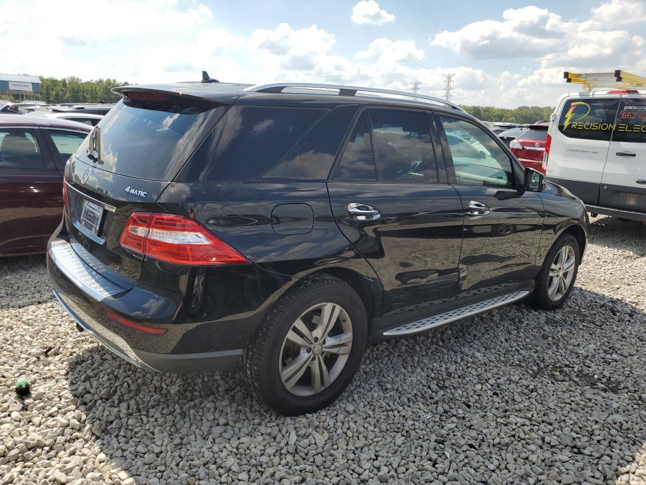 VIN 4JGDA5HB2DA172379 2013 MERCEDES-BENZ M-CLASS no.3