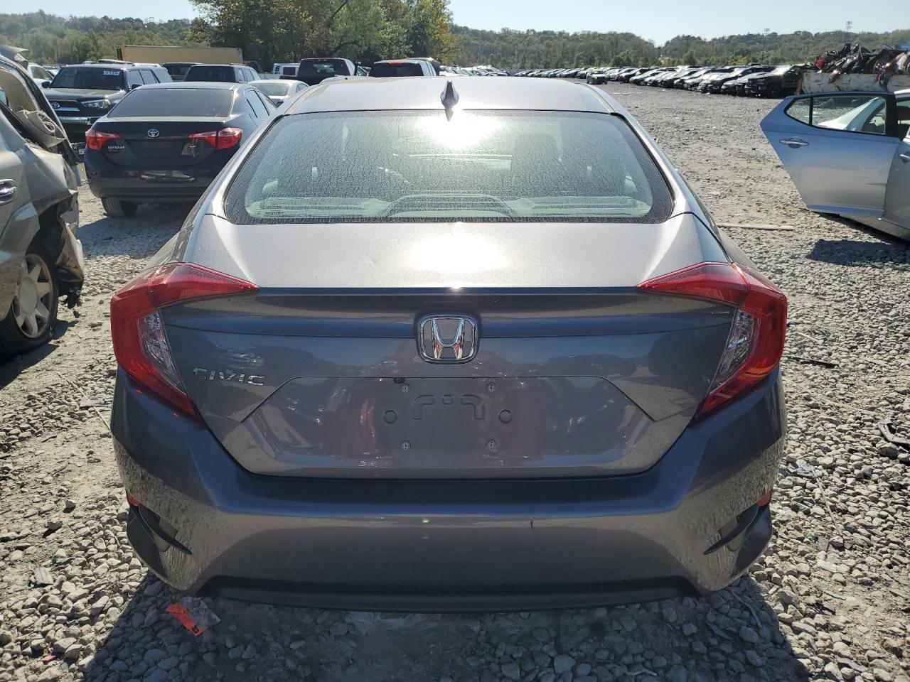 19XFC2F78JE036836 2018 Honda Civic Ex