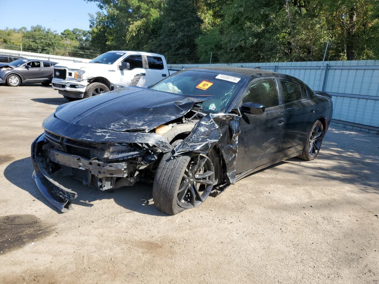 2C3CDXHG1JH200723 2018 DODGE CHARGER - Image 1