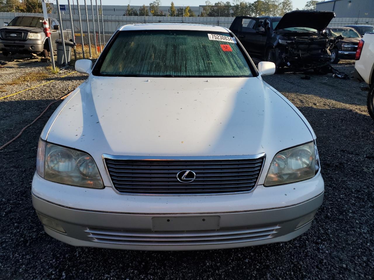 2000 Lexus LS - Image 5