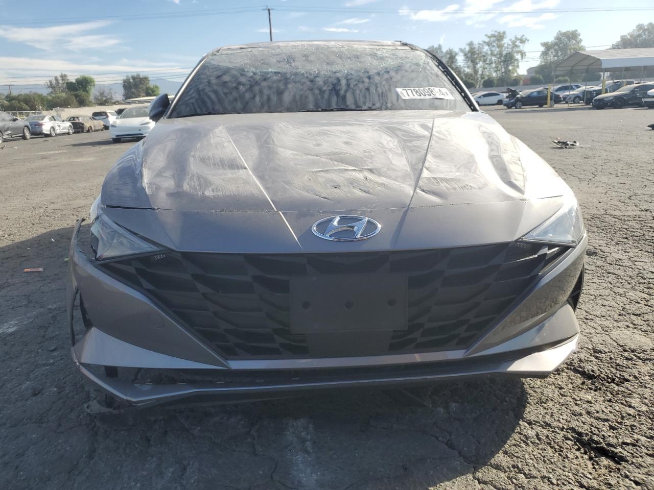 2023 Hyundai Elantra - Image 5