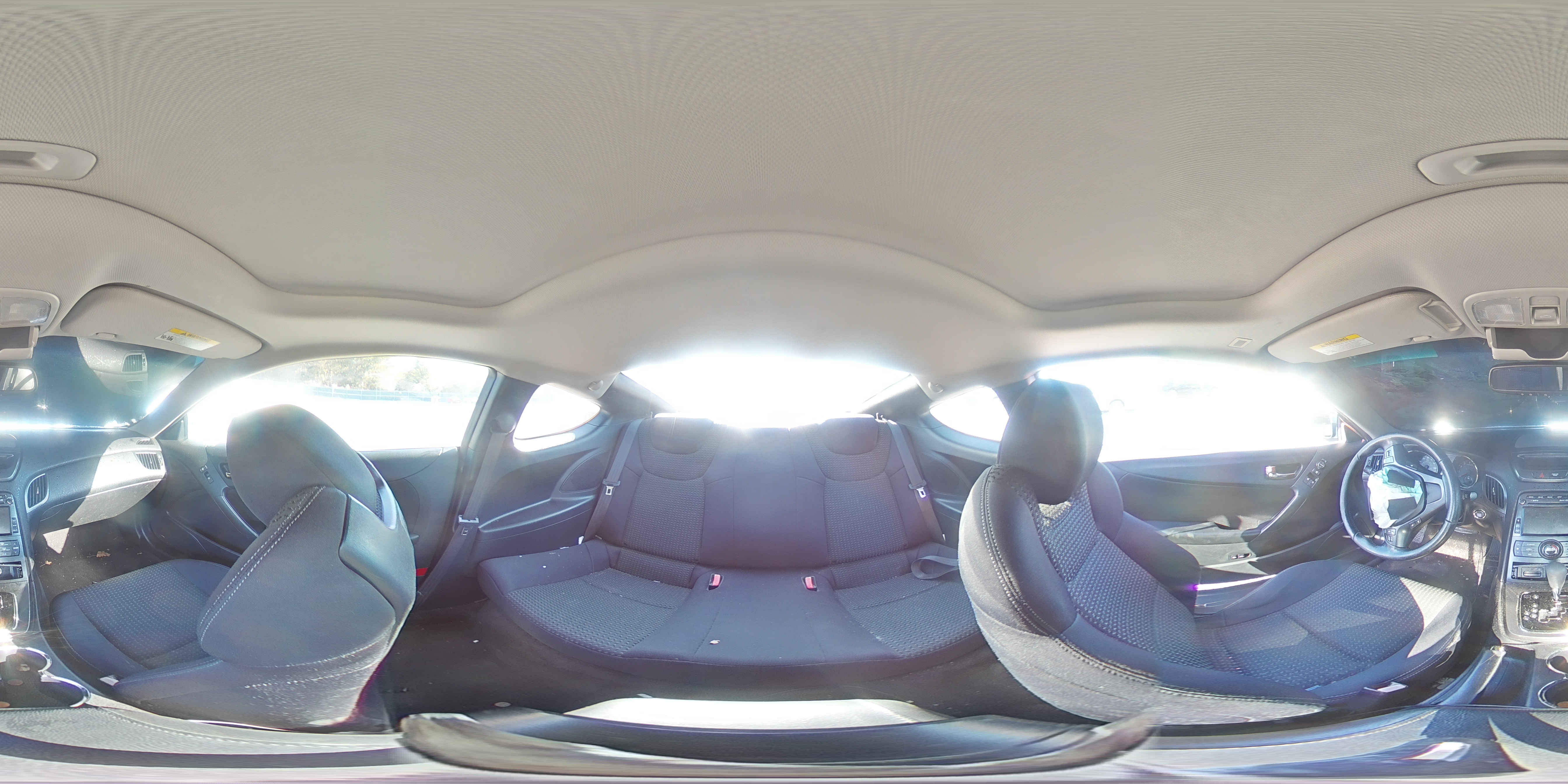 2011 Hyundai Genesis - Image 13