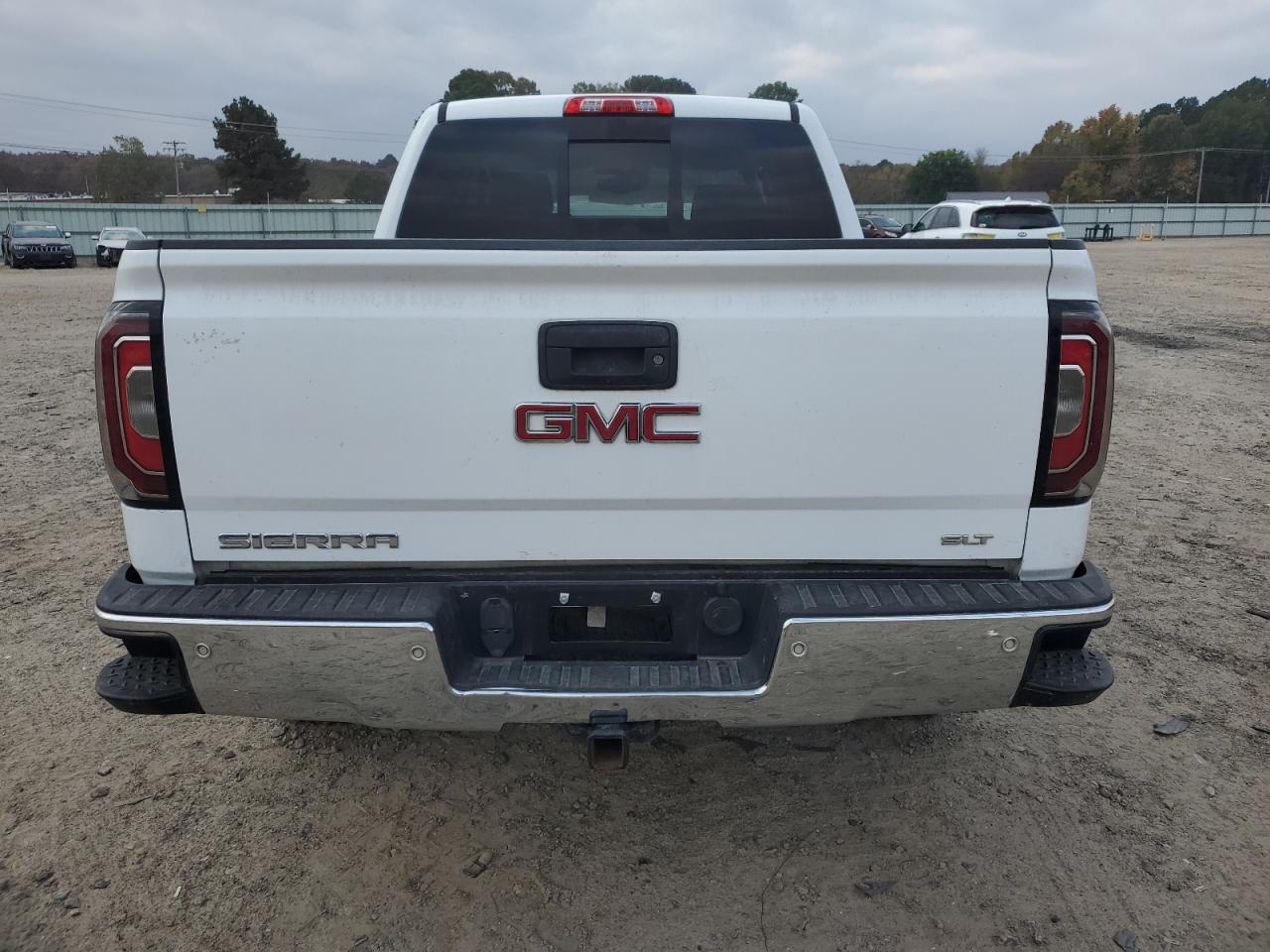 2016 GMC Sierra - Image 6