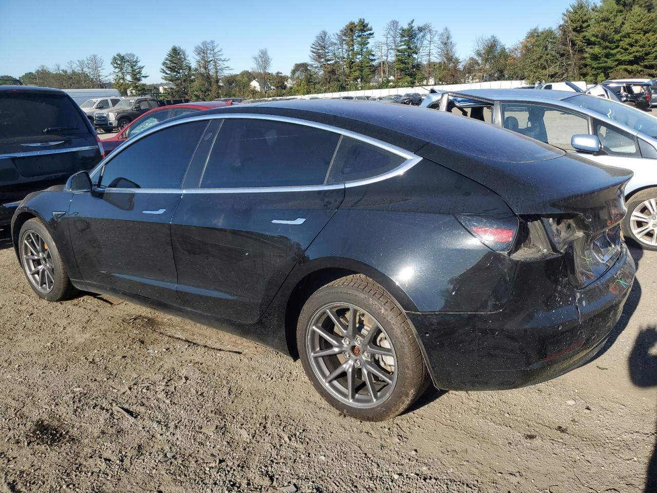 5YJ3E1EA2JF018685 2018 TESLA MODEL 3 - Image 2