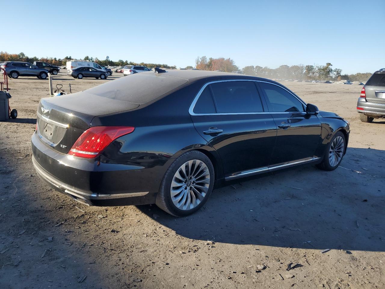 2017 Genesis G90 Premium VIN: KMHG34JA9HU032580 Lot: 77711174