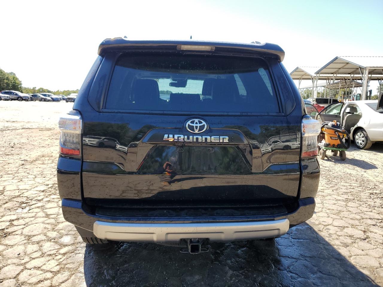 2021 Toyota 4Runner Sr5 Premium VIN: JTERU5JR3M5869413 Lot: 75615484