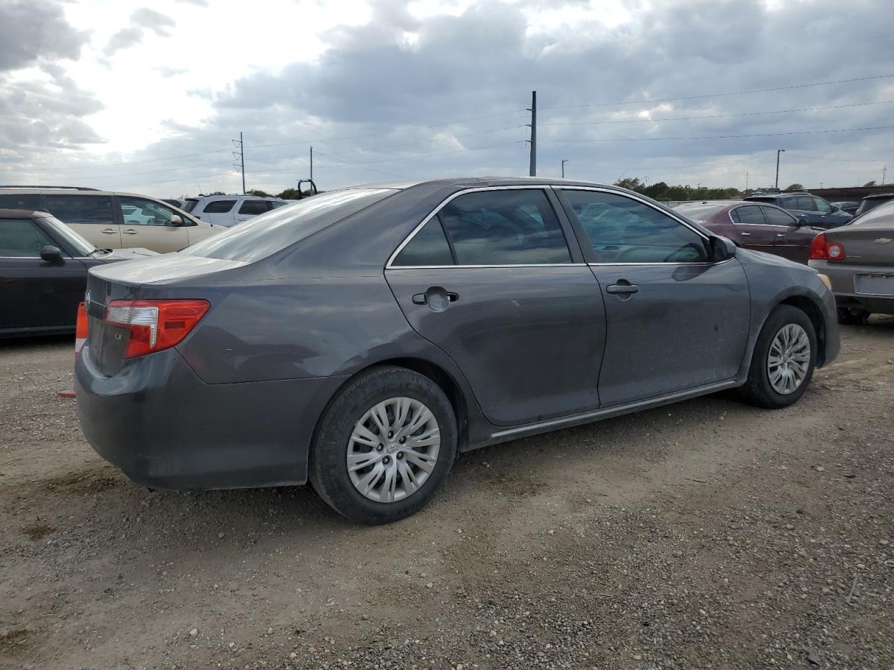 2013 Toyota Camry - Image 3