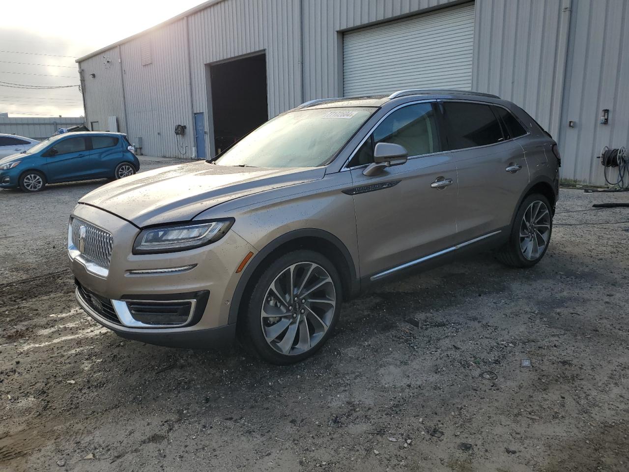 2020 Lincoln Nautilus - Image 1