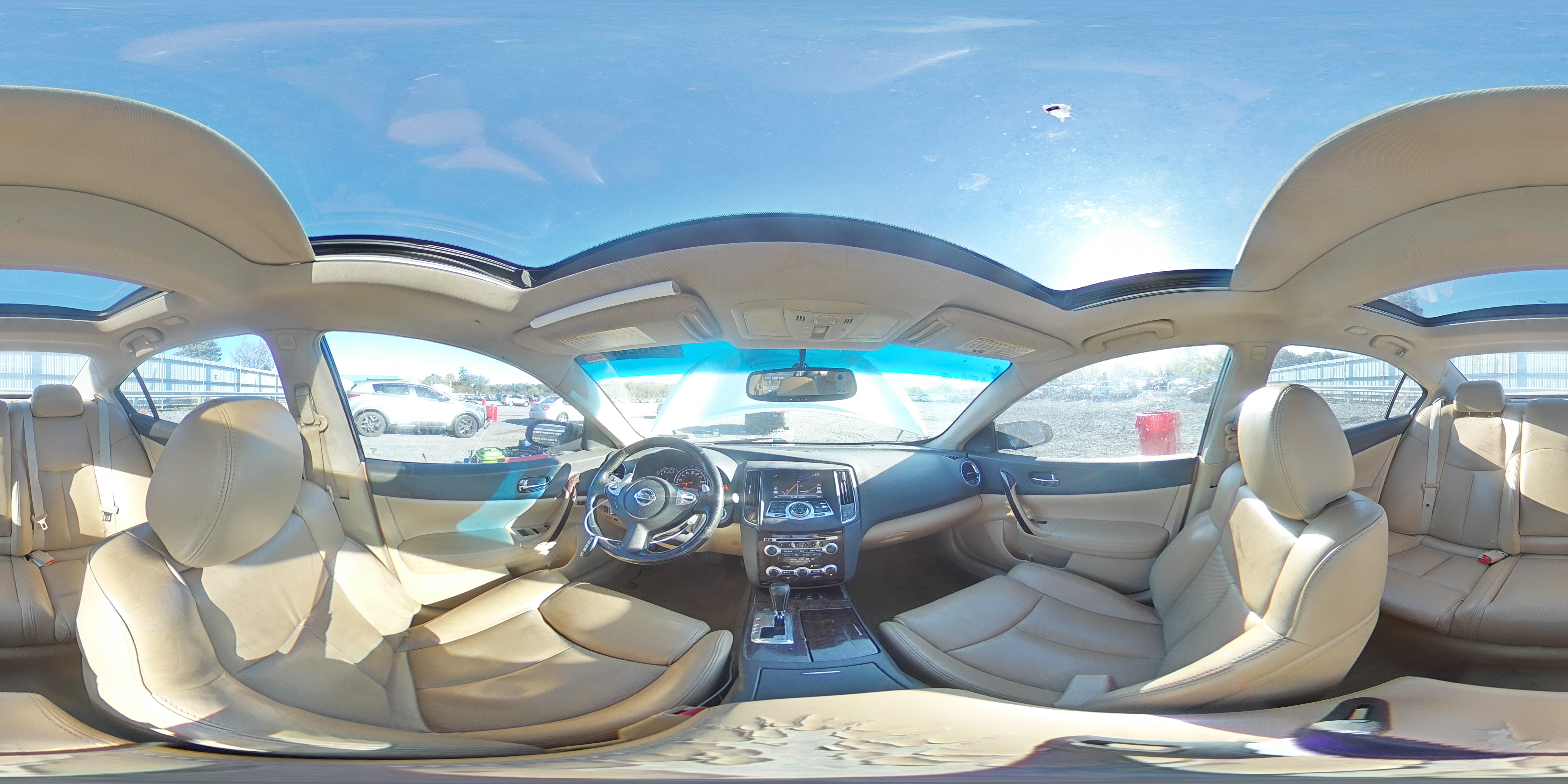 2010 Nissan Maxima - Image 13