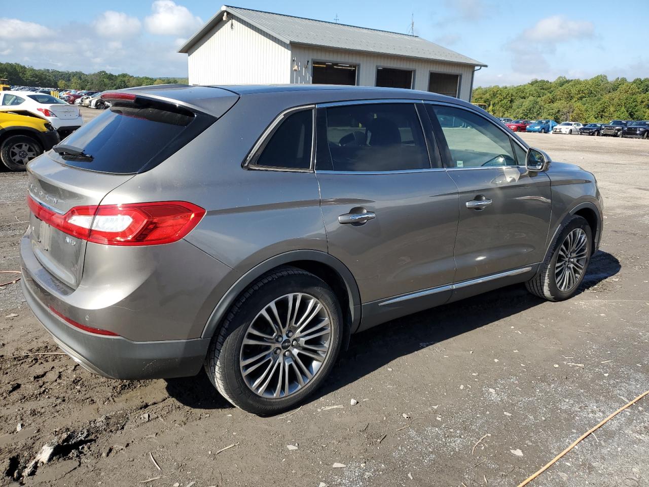 2016 Lincoln MKX - Image 3