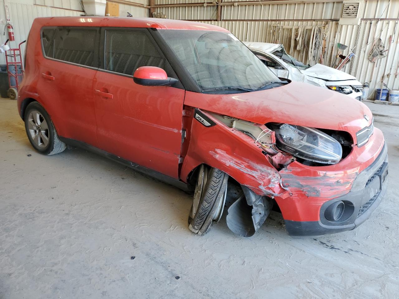 VIN KNDJN2A21K7660639 2019 KIA SOUL no.4