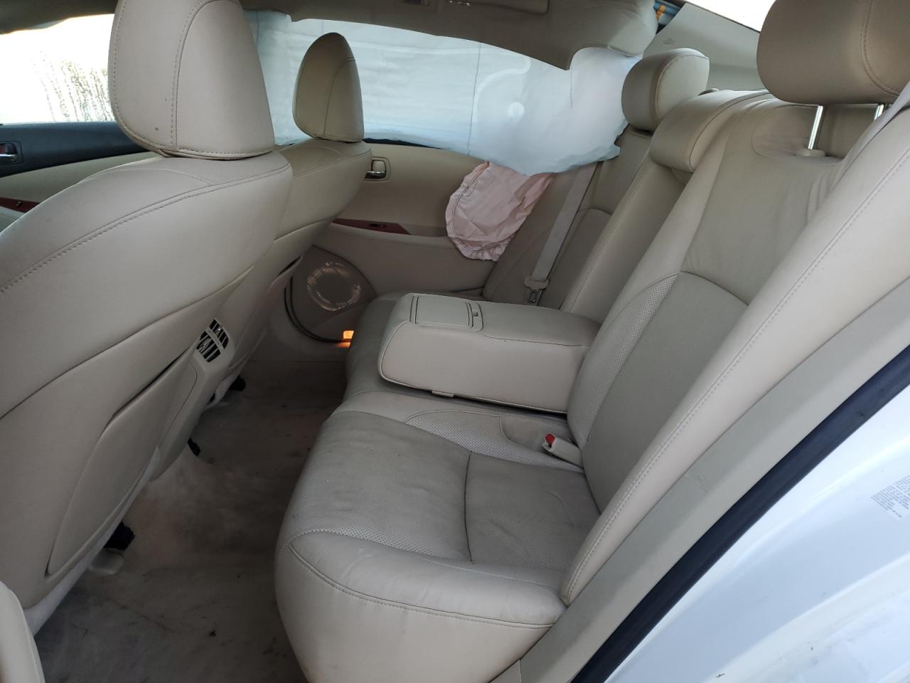 2009 Lexus ES - Image 10