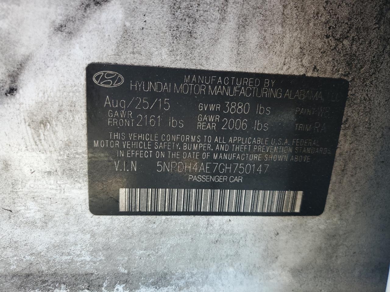 2016 Hyundai Elantra - Image 13