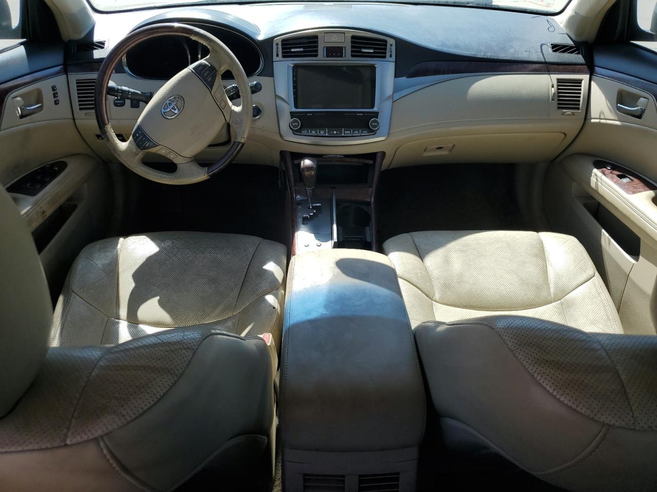 2012 Toyota Avalon - Image 8