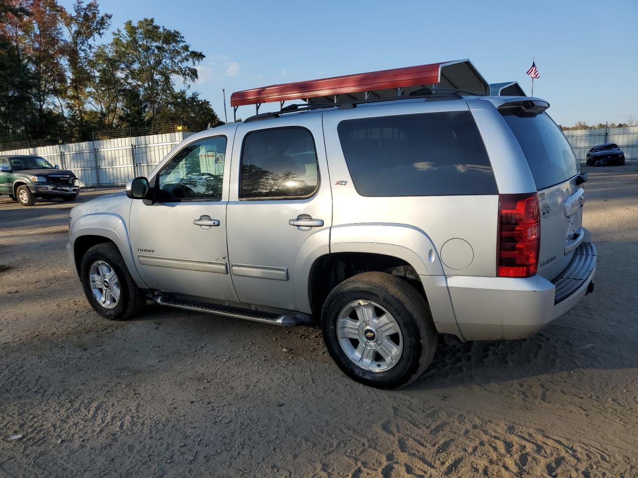 2011 Chevrolet Tahoe - Image 2