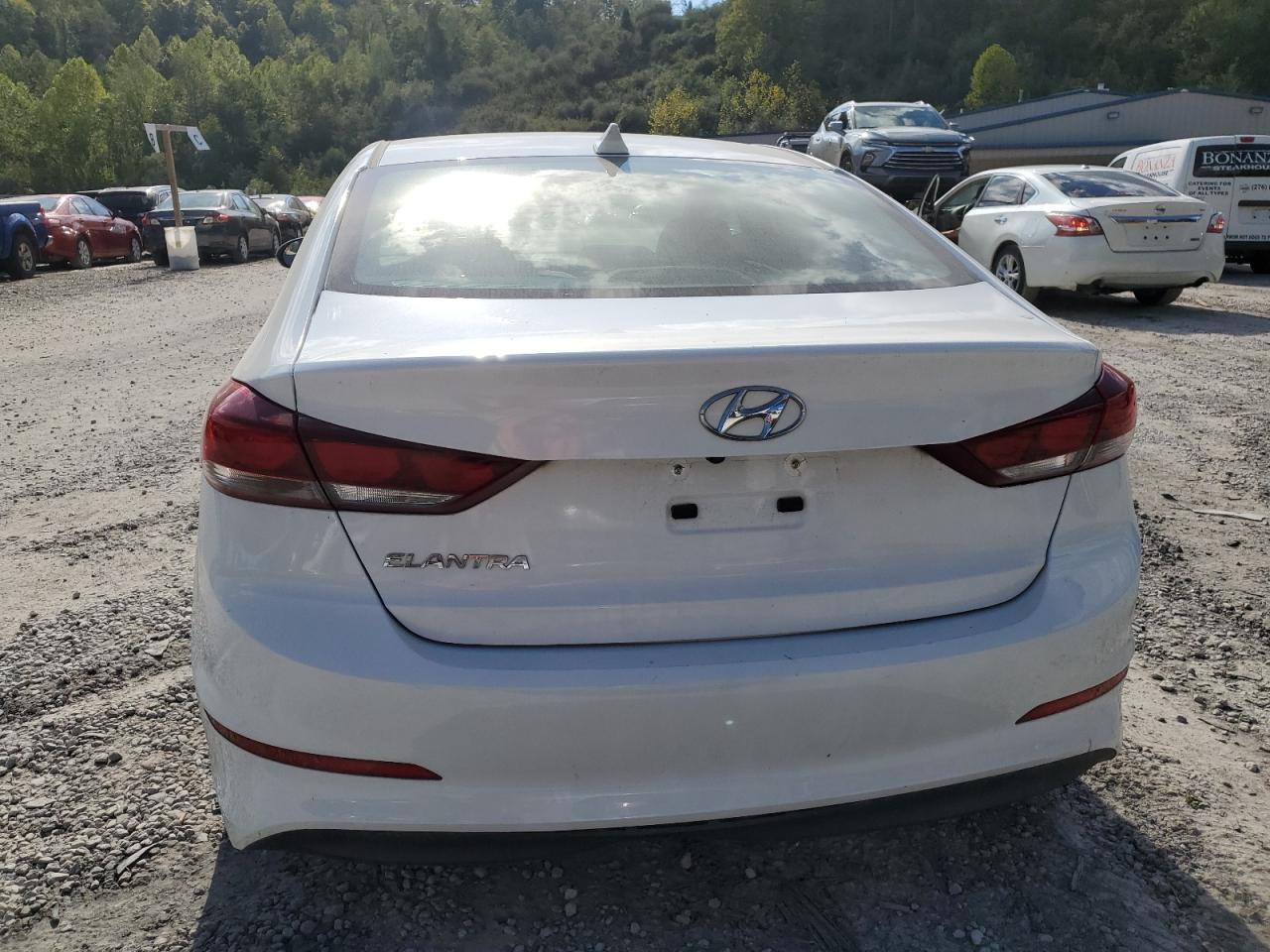 5NPD84LFXHH052526 2017 Hyundai Elantra Se