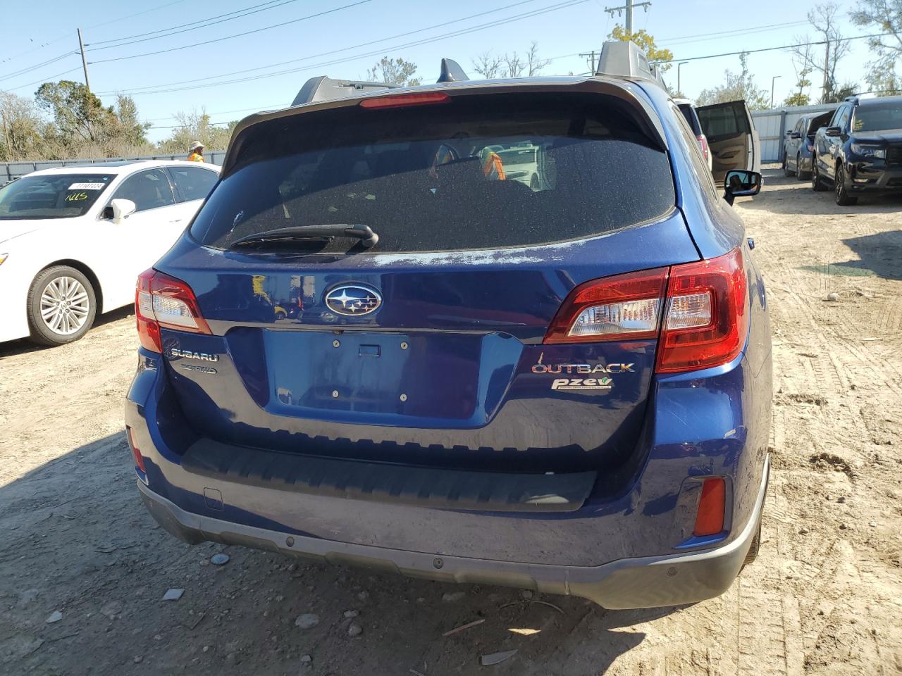 2017 Subaru Outback 2.5I Limited VIN: 4S4BSANC5H3213429 Lot: 77408134