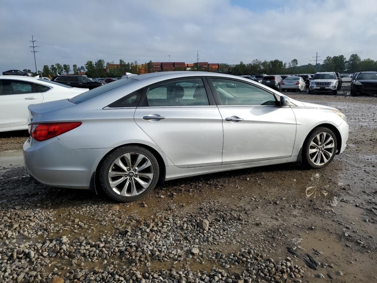 VIN 5NPEC4AB2DH511674 2013 HYUNDAI SONATA no.3