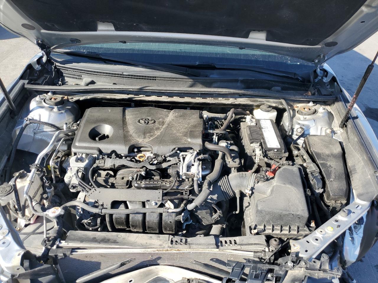 2020 Toyota Camry - Image 11