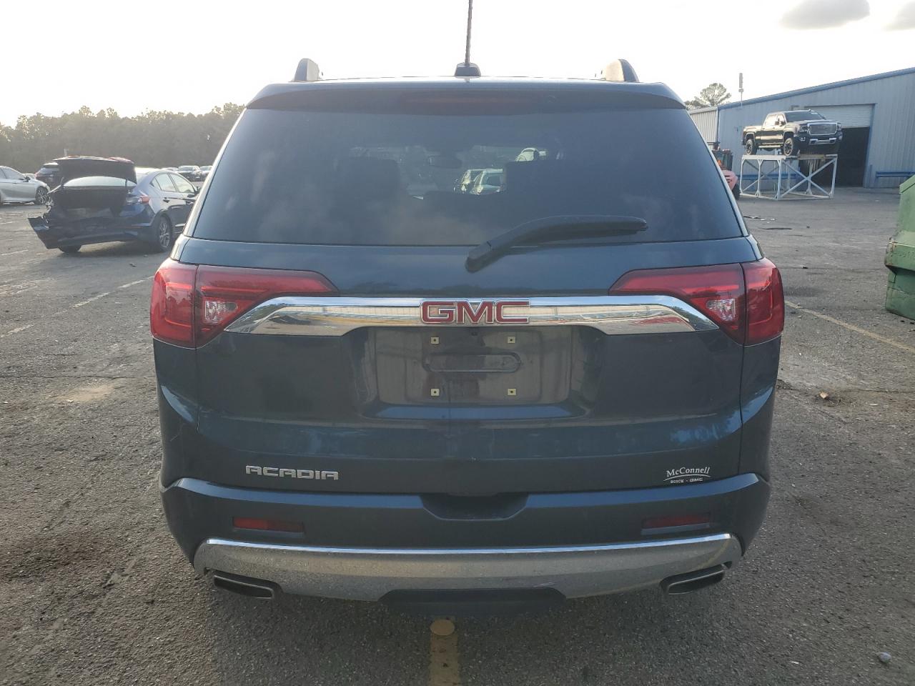 2019 GMC Acadia - Image 6