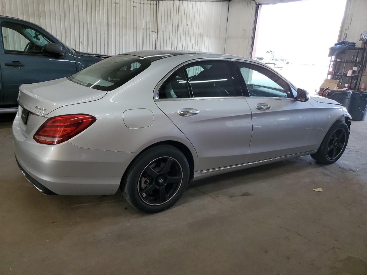 VIN 55SWF4KB5FU080774 2015 MERCEDES-BENZ C-CLASS no.3