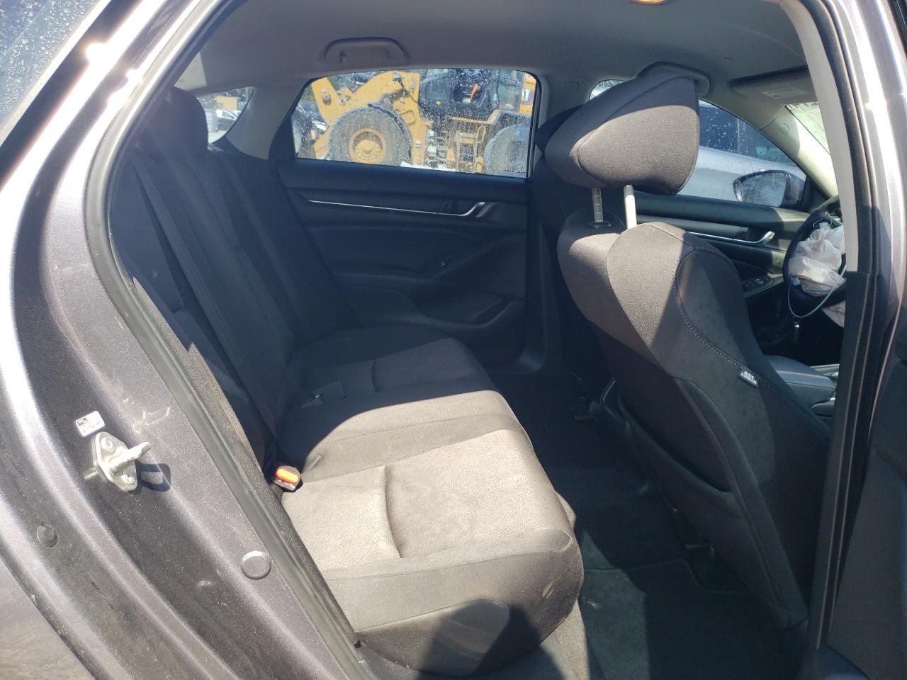 1HGCV1F16JA082642 2018 Honda Accord Lx