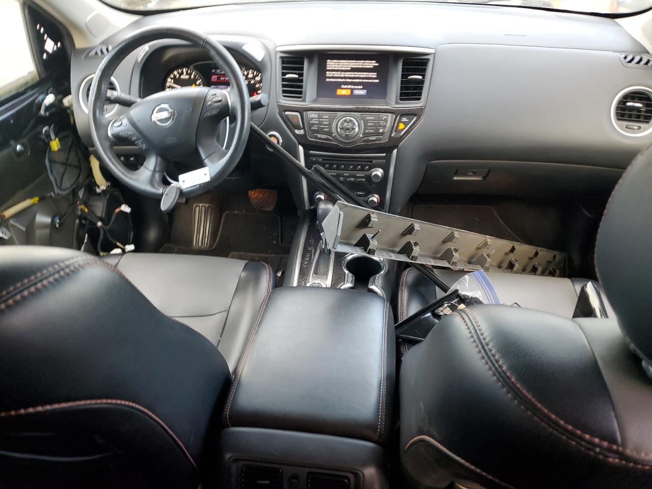 2020 Nissan Pathfinder - Image 8