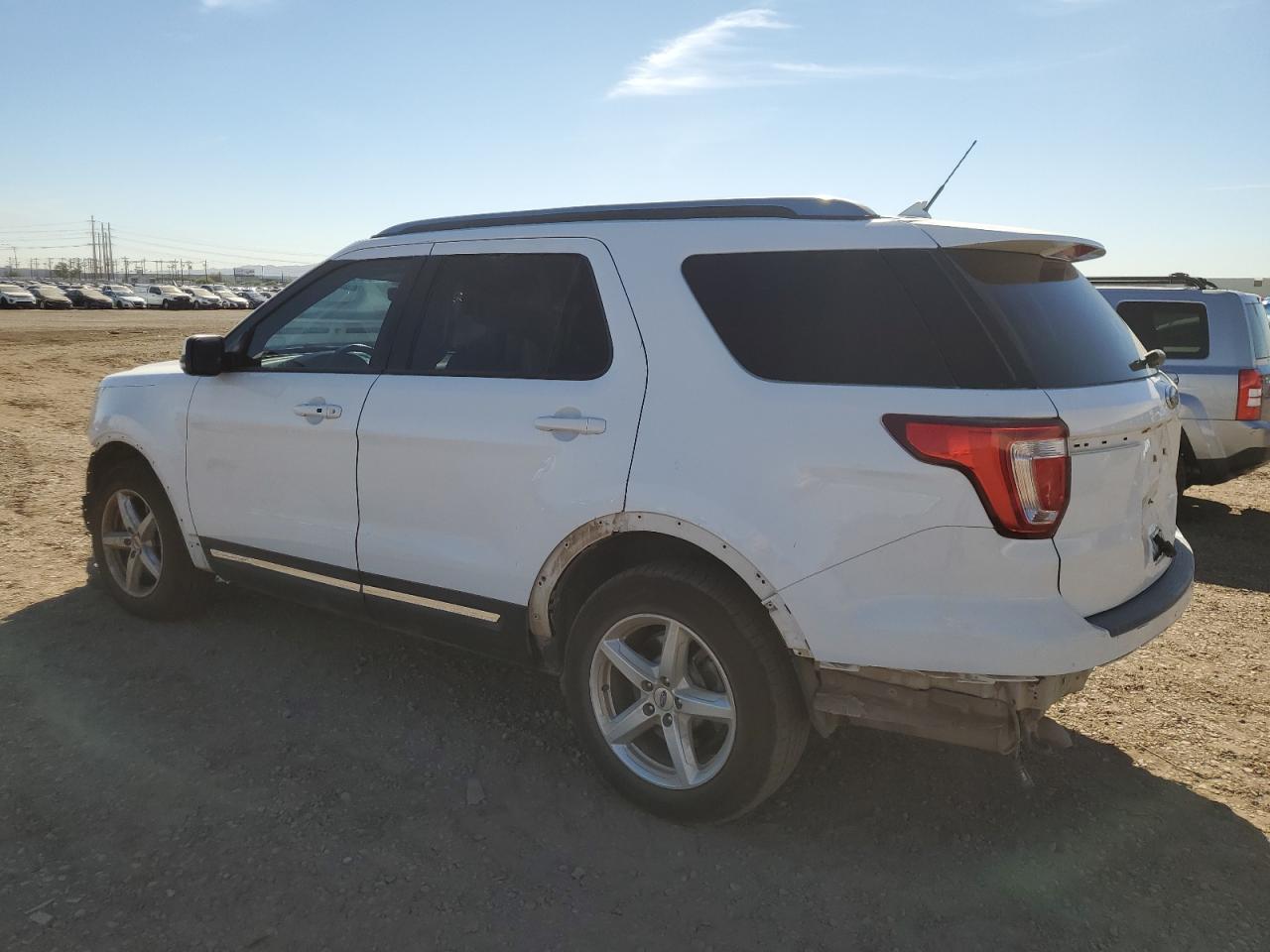 2019 Ford Explorer - Image 2