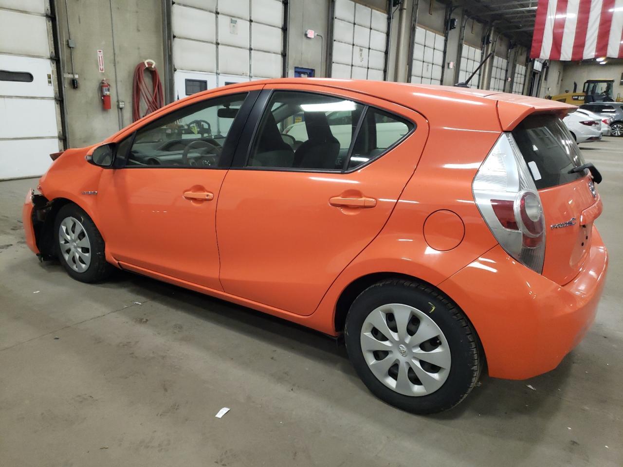 VIN JTDKDTB39E1067705 2014 TOYOTA PRIUS no.2