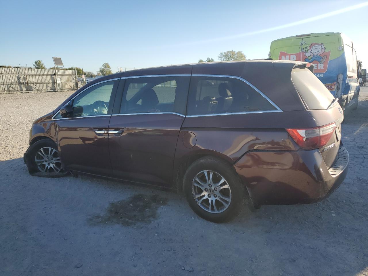 2013 Honda Odyssey - Image 2