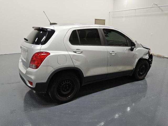  CHEVROLET TRAX 2018 Srebrny