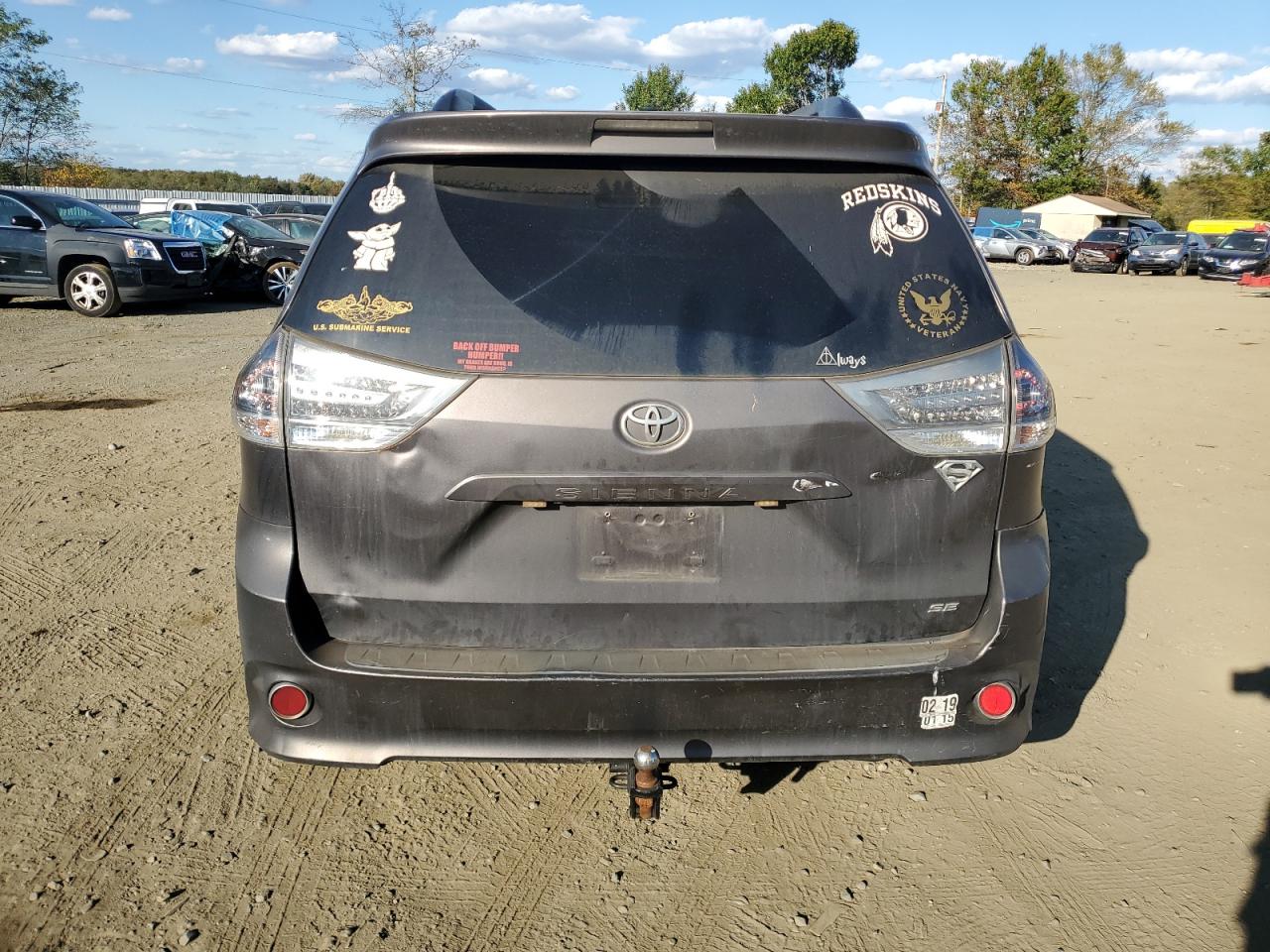 2013 Toyota Sienna - Image 6