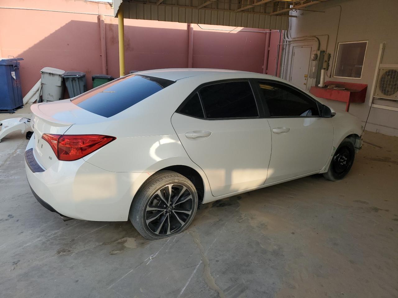 2018 Toyota Corolla L VIN: 5YFBURHE9JP856101 Lot: 78274474