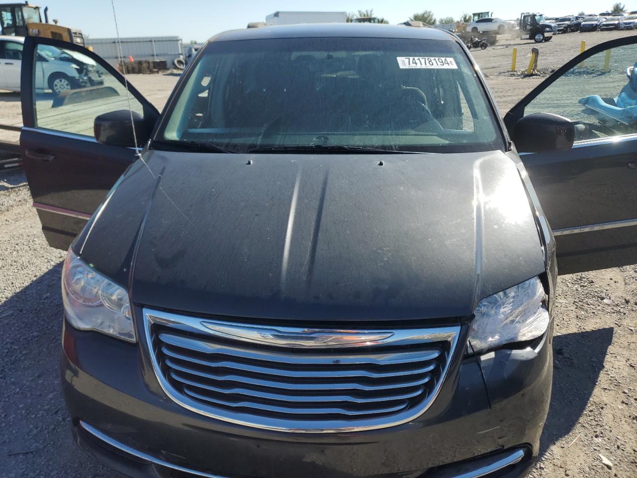 2012 Chrysler Town & Country Touring VIN: 2C4RC1BG8CR126275 Lot: 74178194