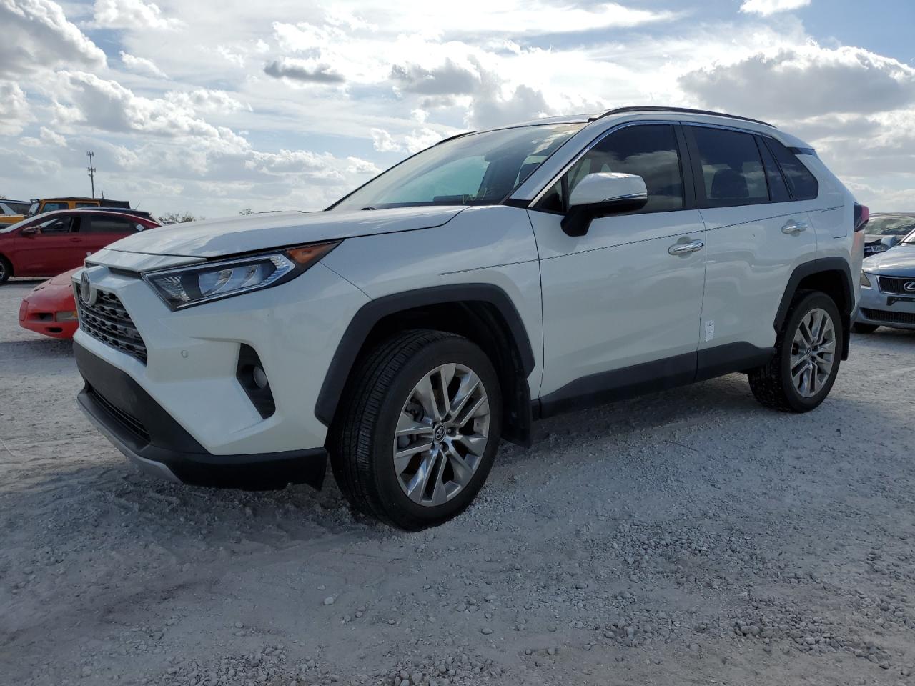 2019 Toyota RAV 4 - Image 1
