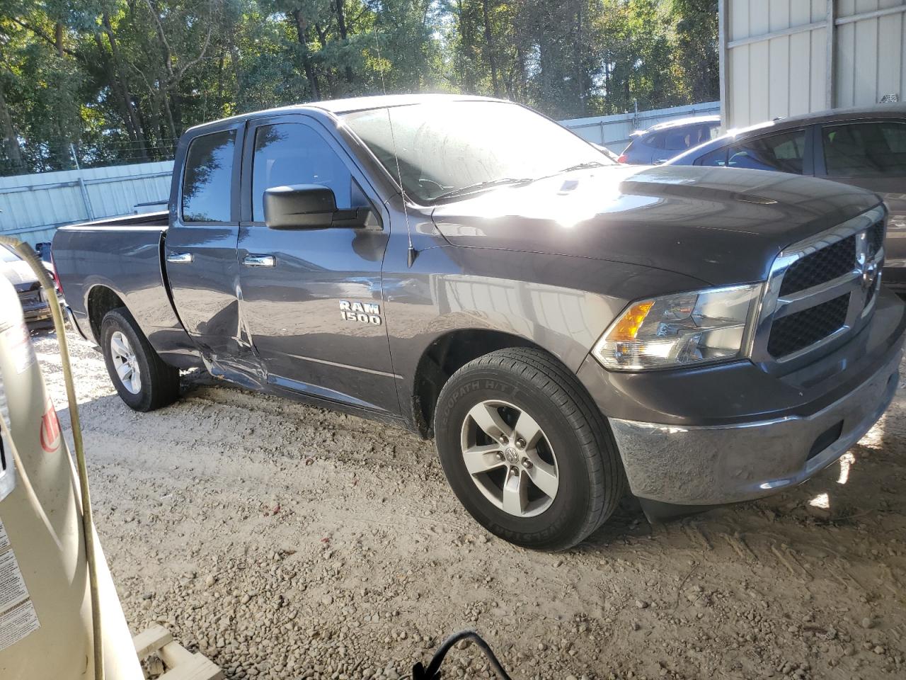 2017 RAM 1500 - Image 4