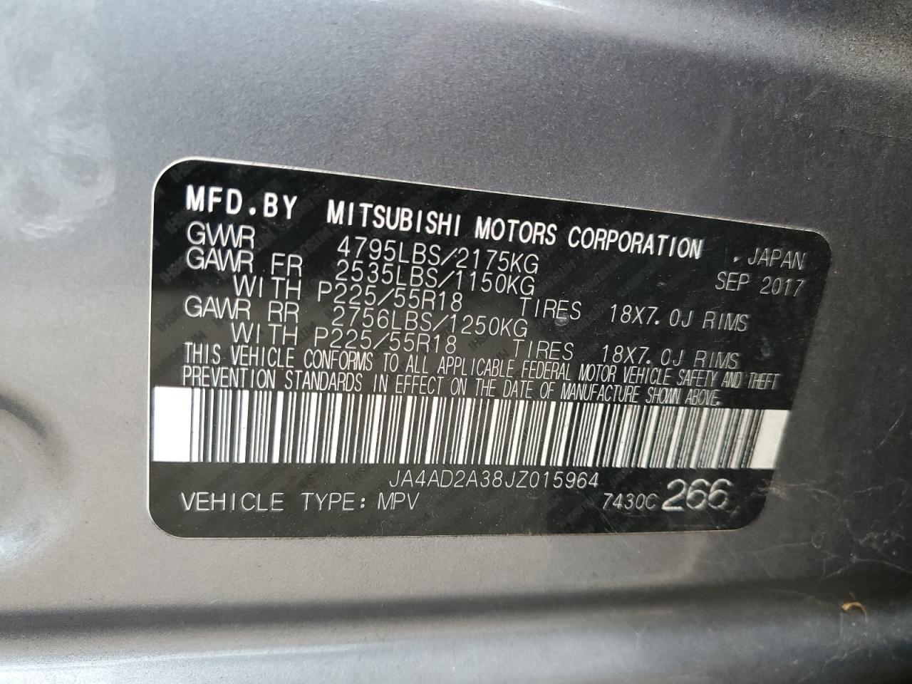 2018 Mitsubishi Outlander - Image 14