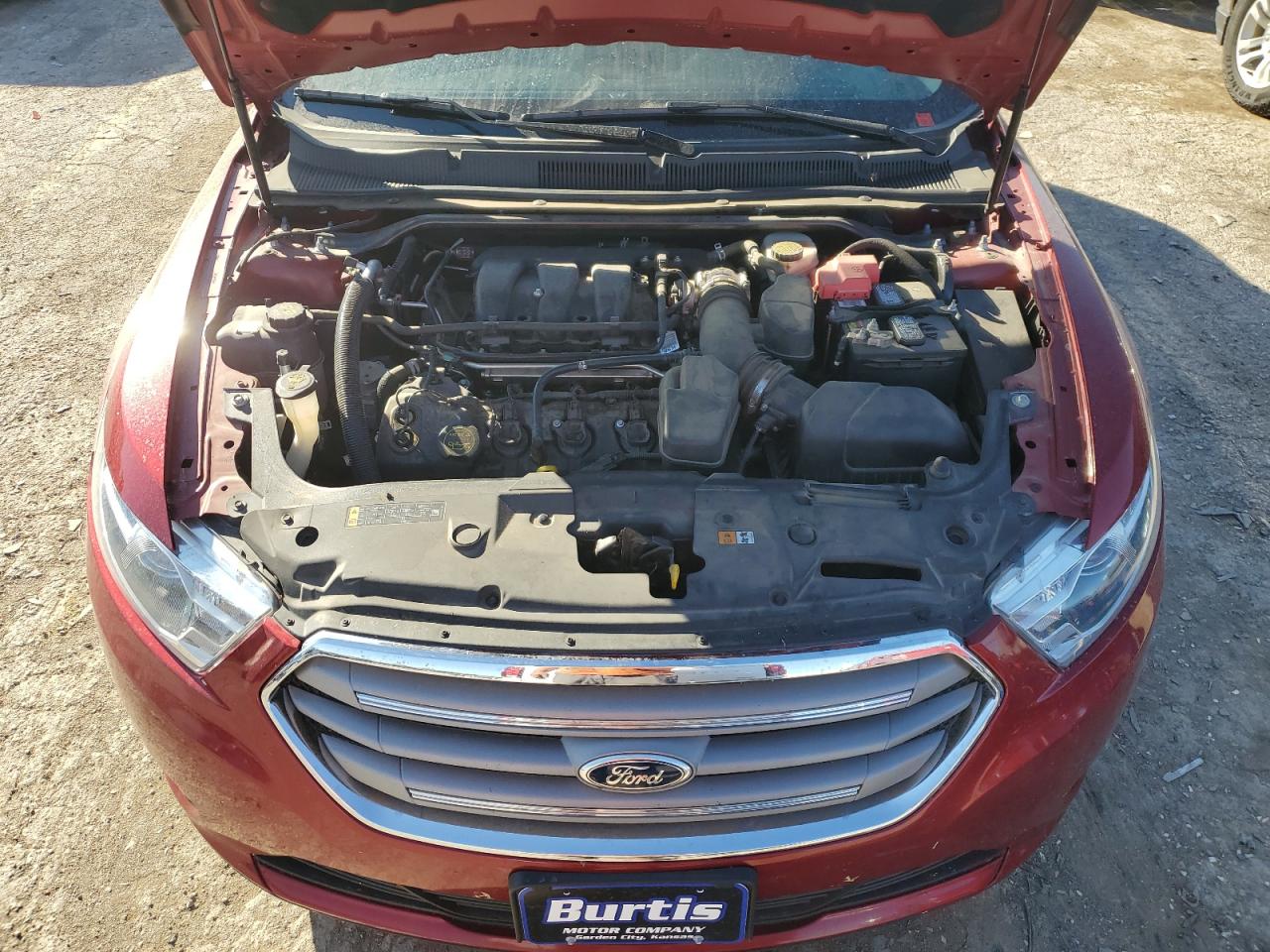 2014 Ford Taurus - Image 11