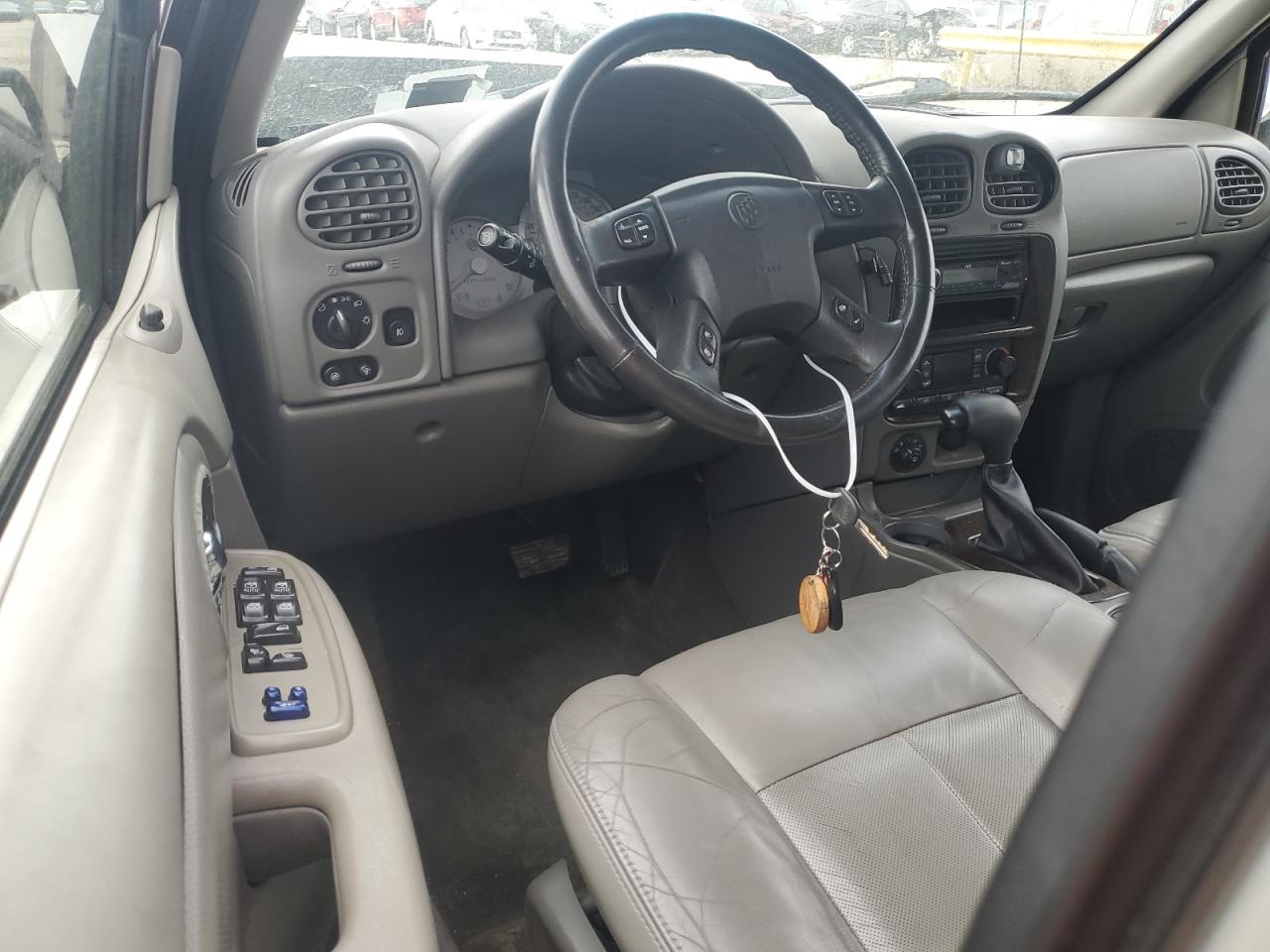 2004 Buick Rainer - Image 8