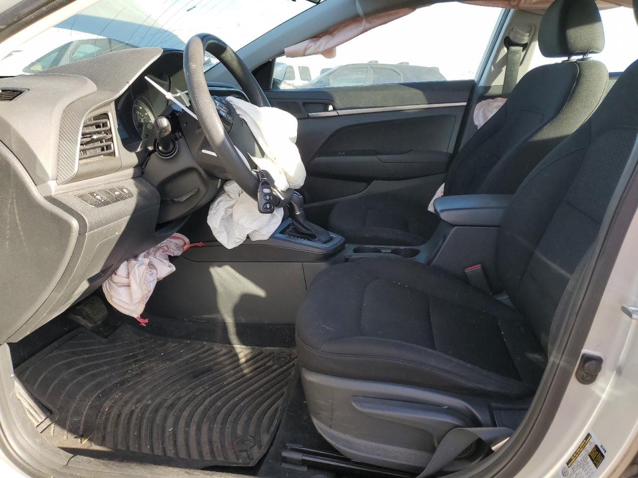 2020 Hyundai Elantra - Image 7