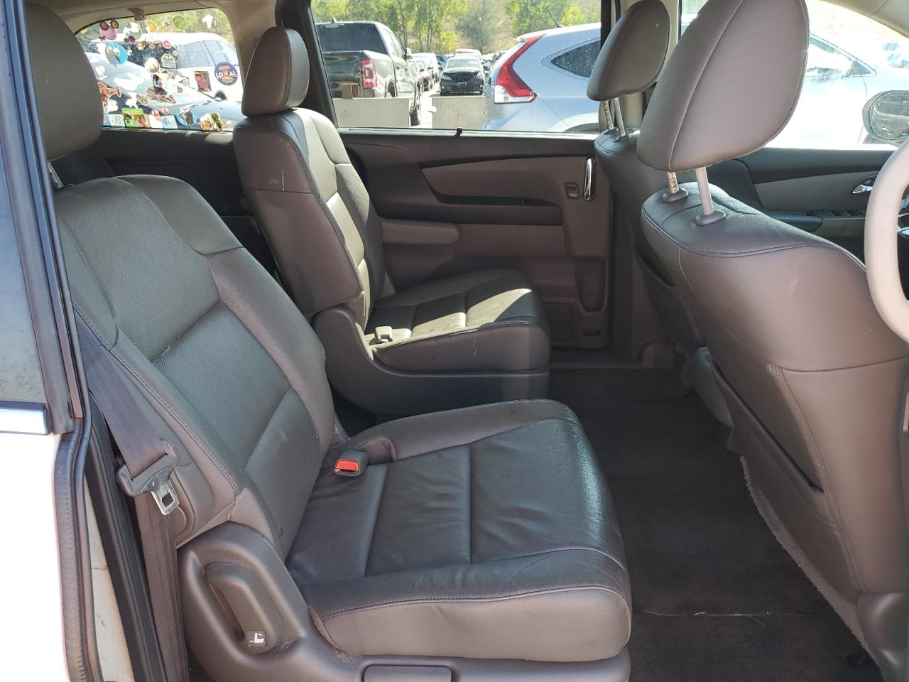 2016 Honda Odyssey - Image 11