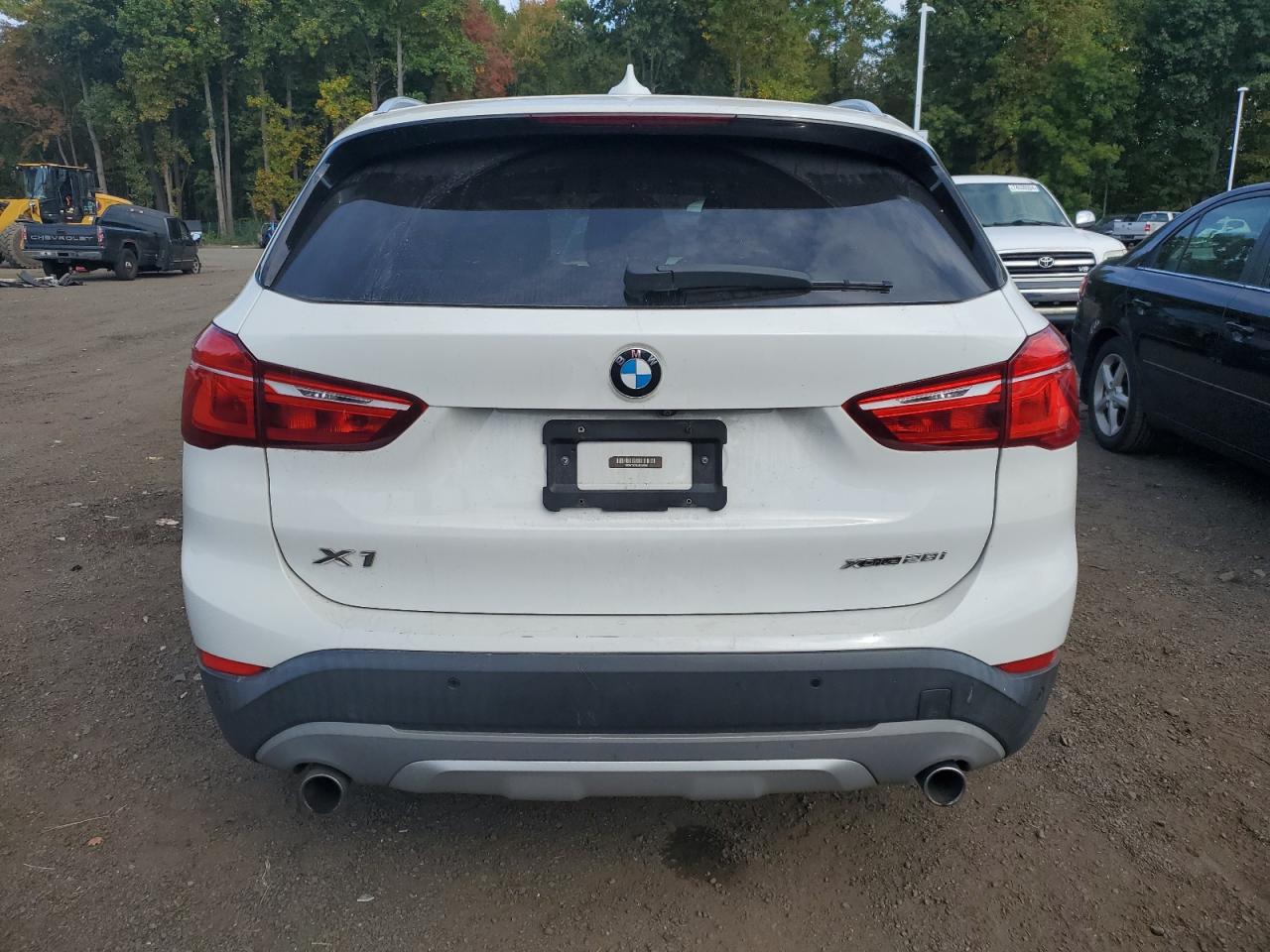 WBXHT3C38J5L30896 2018 BMW X1 xDrive28I