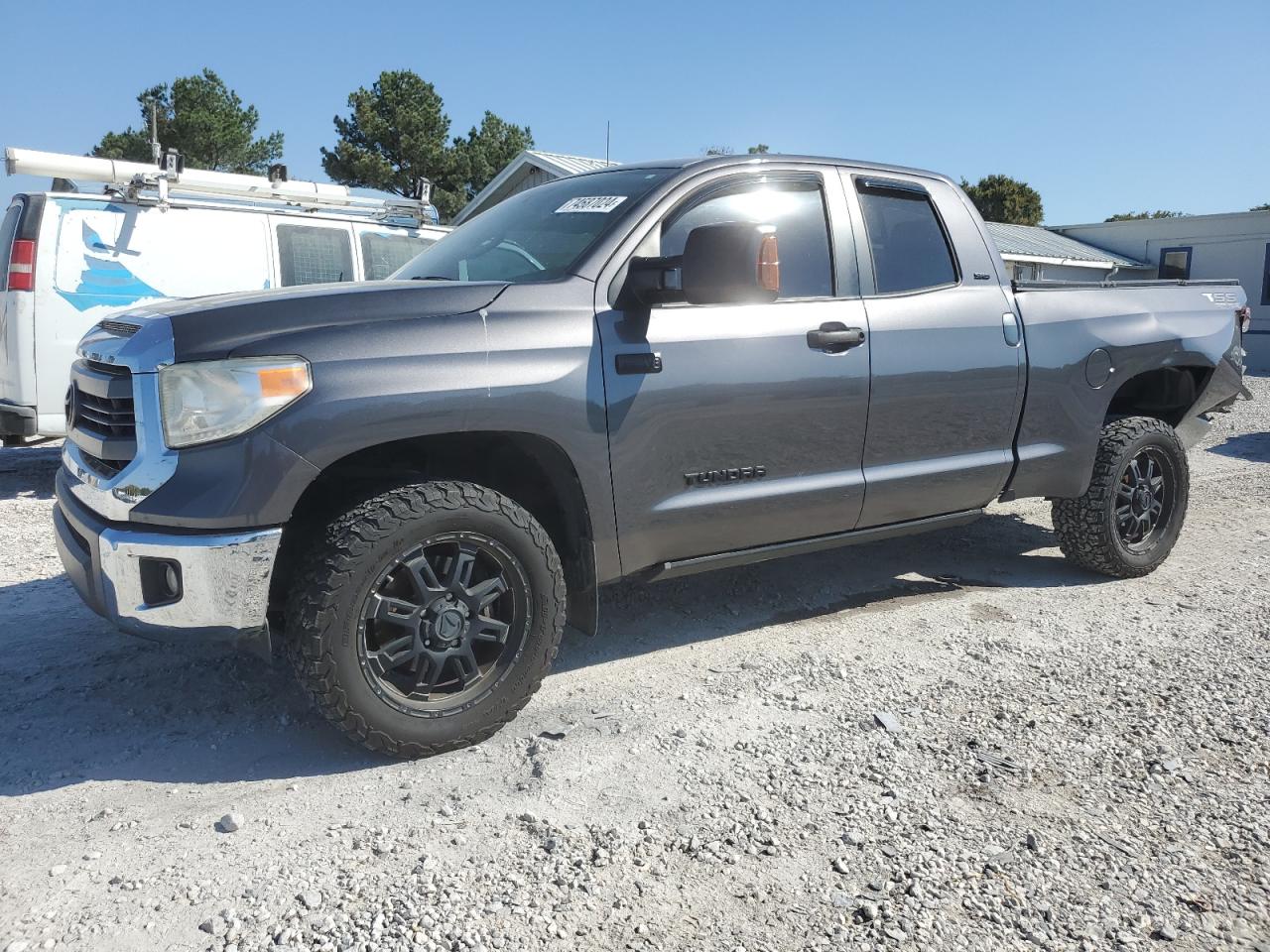 2015 Toyota Tundra - Image 1