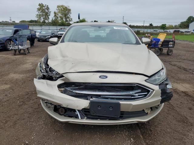  FORD FUSION 2017 Золотой