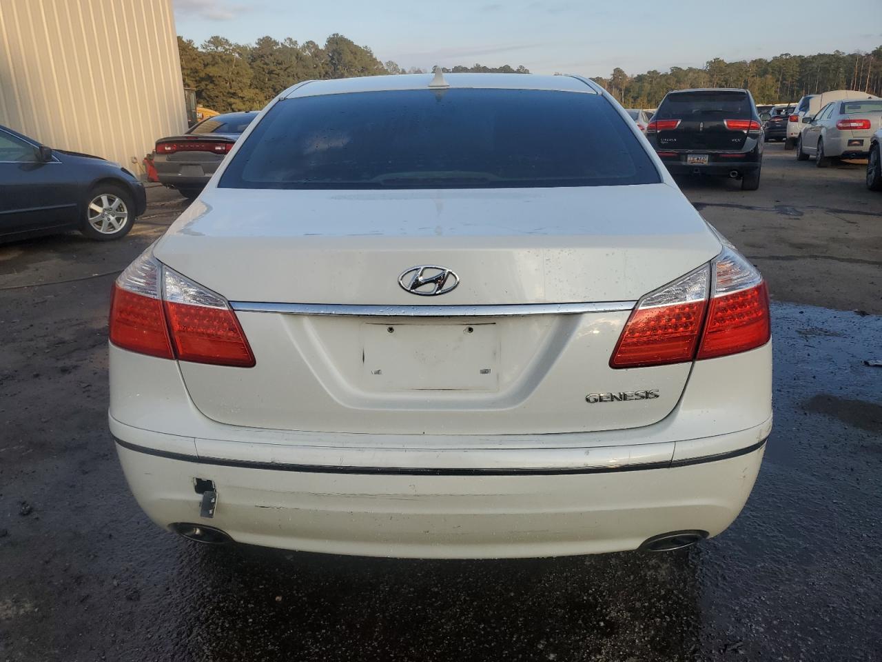 KMHGC46E19U043375 2009 Hyundai Genesis 3.8L