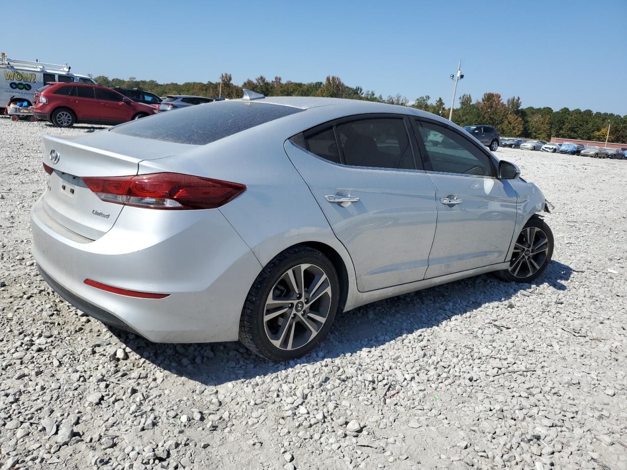 2017 Hyundai Elantra - Image 3