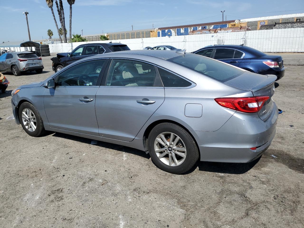 5NPE24AF2FH121876 2015 HYUNDAI SONATA - Image 2