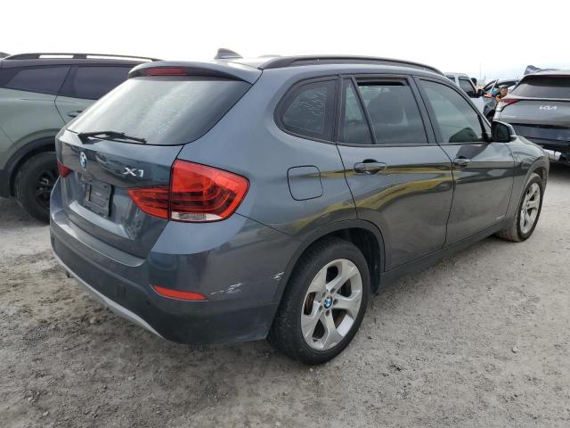  BMW X1 2015 Сірий