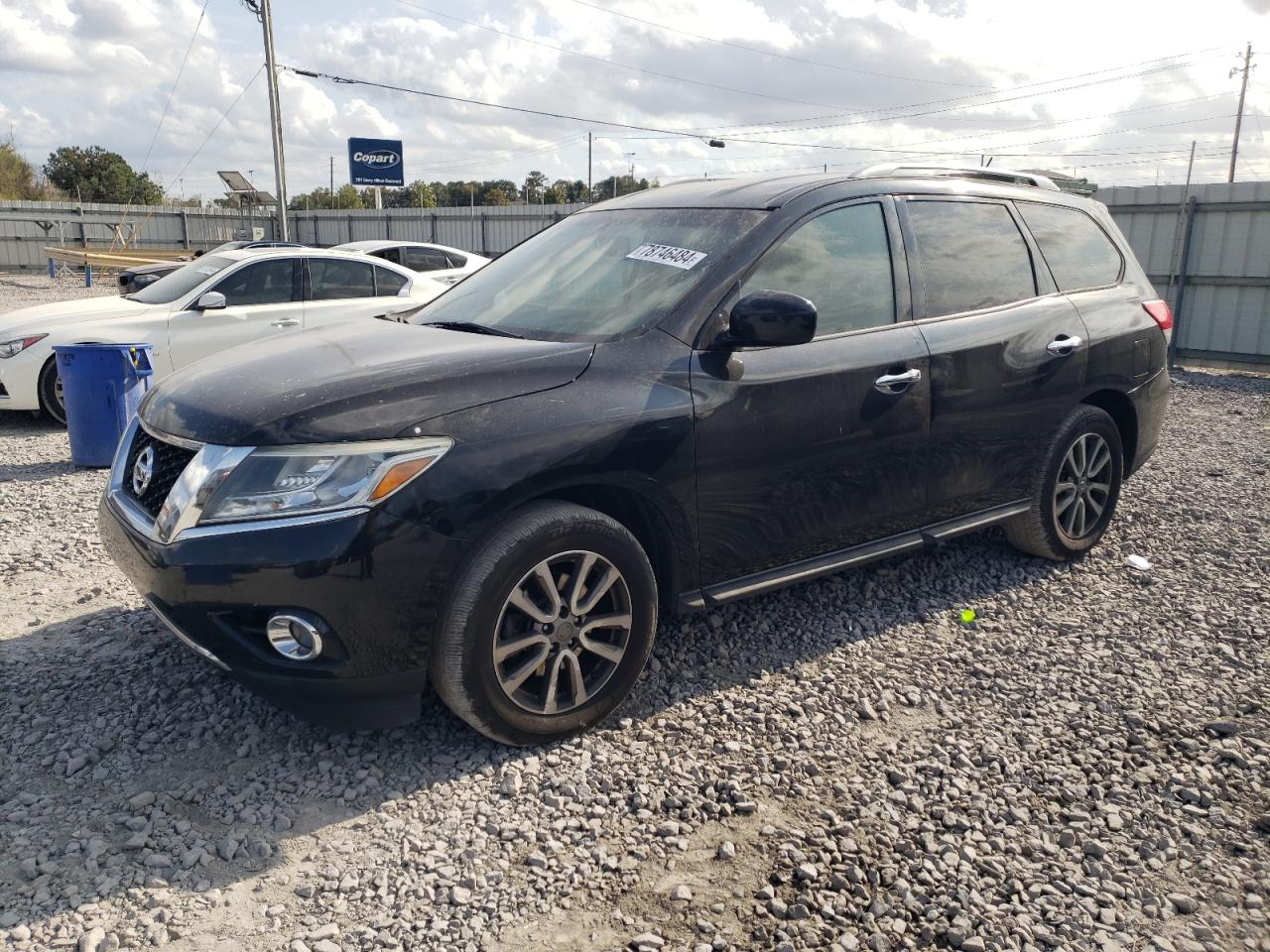2015 Nissan Pathfinder - Image 1