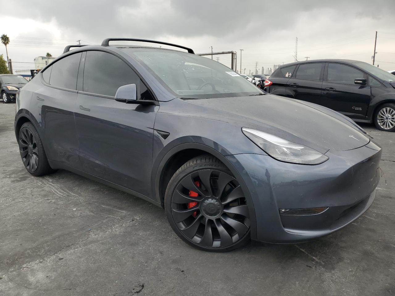 VIN 7SAYGDEF9NF405384 2022 TESLA MODEL Y no.4